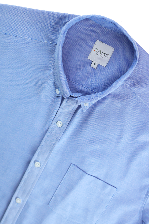Camisa Manga Corta Color Azul Con Bolsa Cuello Americano Para Hombre
